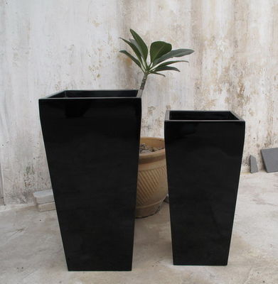 comprar Potes modernos de fibra de vidro Plantadores de árvores reais ou artificiais personalizáveis online manufacture