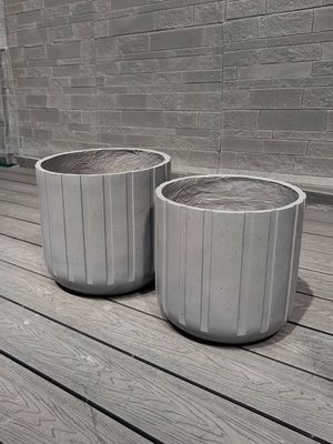 comprar Exquisito plantador de argila de fibra esculpida à mão com buracos de drenagem online manufacture