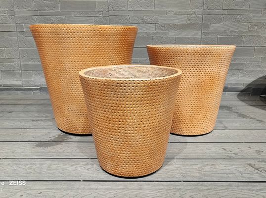 comprar Potes de argila redondos com padrão pontilhado e textura de tom castanho terroso quente em tecidos tecidos Minic online manufacture