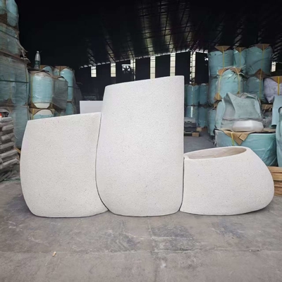 vaso de fibra de argila redondo irregular branco extra grande com contornos curvos e fluidos, leve, durável, de baixa manutenção, vaso de flores, decoração de escritório de vila de férias, projeto de paisagismo de jardim