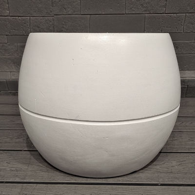 design de bola branca esportivo divertido - aparência temática cônica fibra esférica argila plantador leve durável baixa manutenção vaso de flores decoração de escritório Villa feriado projeto de paisagismo de jardim