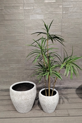 Mosaico branco como tijolo Design redondo de fibra de argila Vaso de flores Villa leve Projeto de escritório